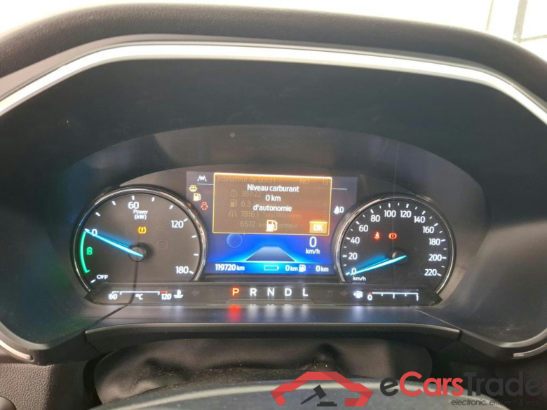 FORD Kuga / 2019 / 5P / SUV 2.5 Duratec 225 ch PHEV eCVT Titanium #6