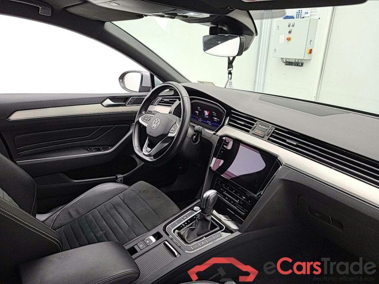 VOLKSWAGEN Passat Variant 1.5 TSI R-Line Bns+ #3