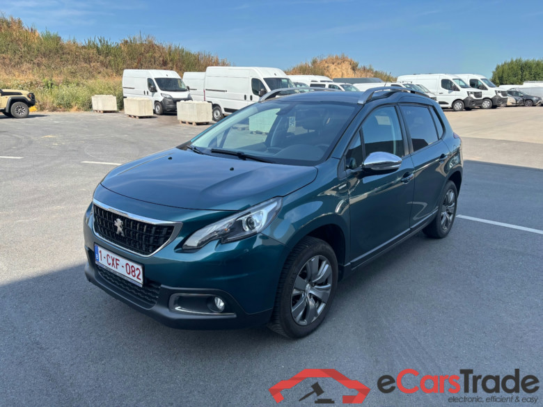 Peugeot 2008 1.2 PureTech Style Aut. Display Klima PDC ...