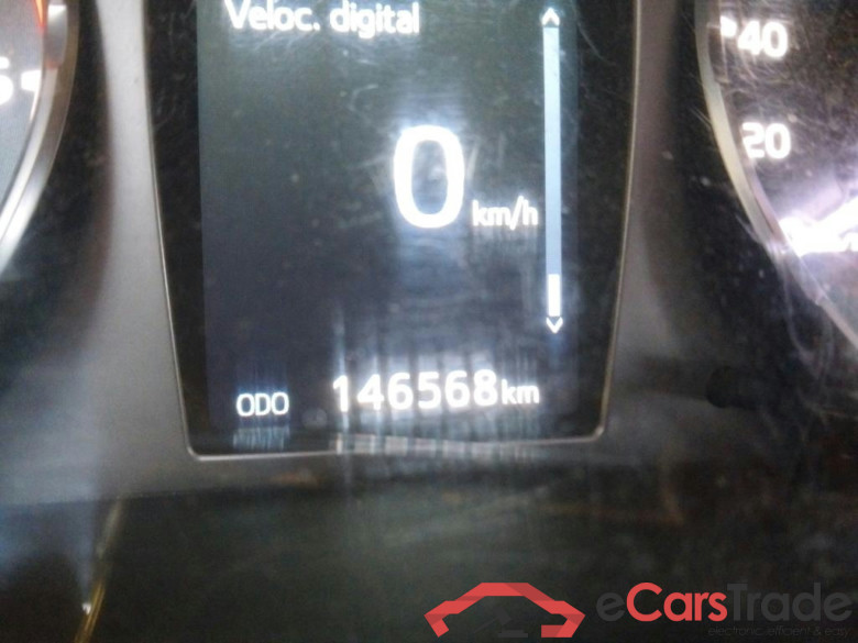 TOYOTA Hilux / 2020 / 4P / pickup 2.4 D-4D Cabina Doble GX #5