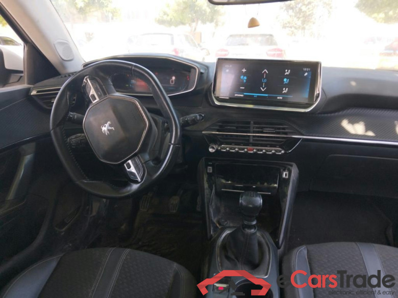 PEUGEOT 2008 / 2019 / 5P / todoterreno Allure BlueHDI 100 S&S BVM6 #3