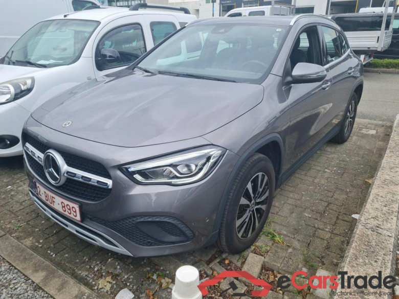 MERCEDES-BENZ GLA 1.3 GLA 250 E DCT BUSINESS SOLUTION