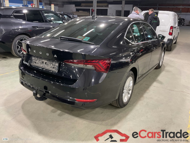 SKODA OCTAVIA 2.0 CRTDI 85KW AMBITION #4