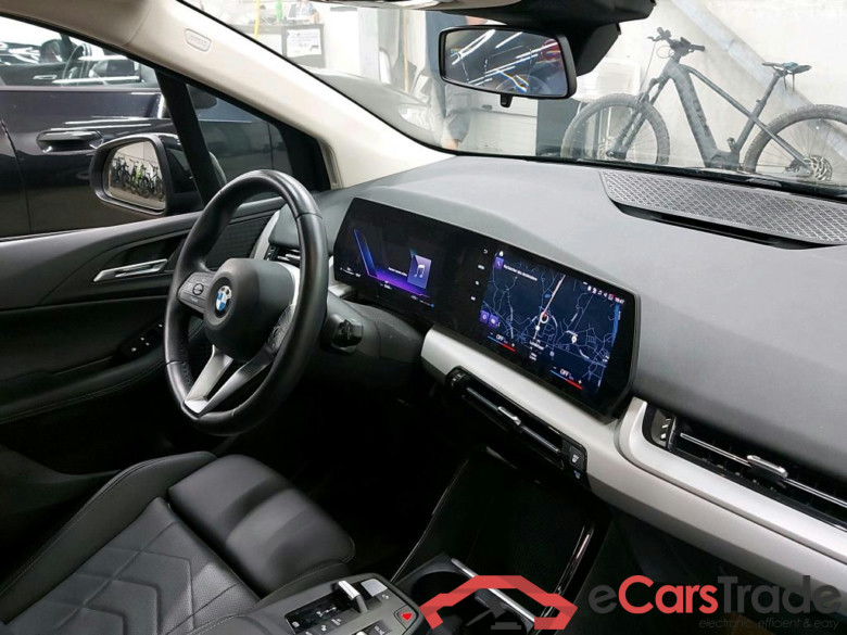 BMW - BMW 2 ACTIVE TOURER 216iA 122PK With Climatic & Navigation & Park Sensors Front & Rear  * PETROL * #3