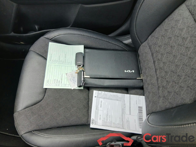 KIA Niro / 2019 / 5P / crossover 1.6 GDi HEV 104kW (141CV) Emotion (AC) #5
