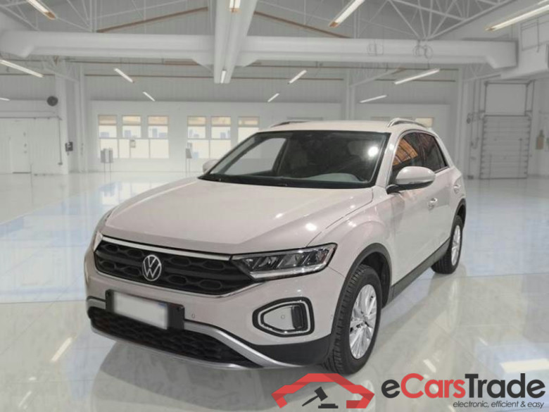 VOLKSWAGEN T-ROC / 2021 / 5P / SUV 1.0 TSI LIFE