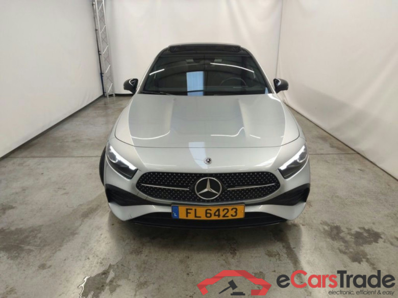 Mercedes-Benz Classe A Berline A 200 d AMG Line DCT 4d #5