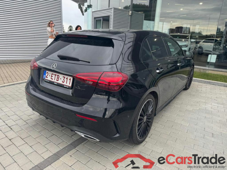 MERCEDES-BENZ A 180 d AMG Line #4
