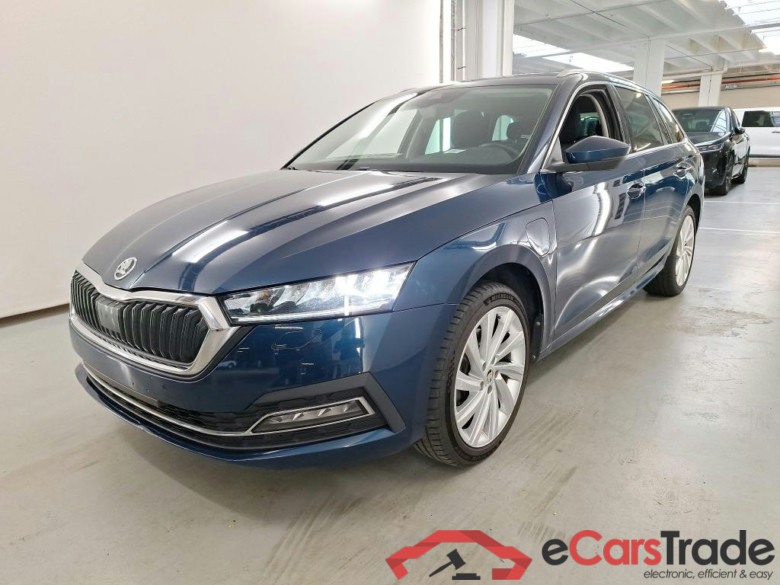 SKODA OCTAVIA COMBI 1.4 TSI PHEV 150KW DSG CLEVER #1