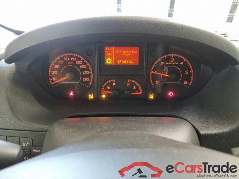 CITROEN JUMPER / 2014 / 4P / FURGONE 35 L3H2 BLUEHDI 140CV BUSINESS #4