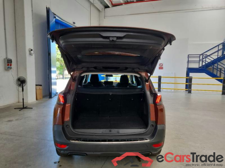 PEUGEOT 5008 / 2020 / 5P / SUV BLUEHDI 130 ALLURE EAT8 S/S AUT. #5