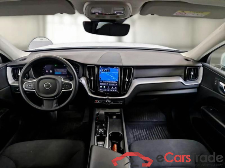 VOLVO XC60 / 2021 / 5P / SUV B4 D AWD AUTOMATICO MOMENTUM PRO #3