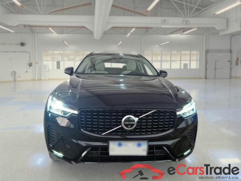 VOLVO XC60 / 2021 / 5P / SUV B4 D AWD AUTOMATICO ULTIMATE DARK #6