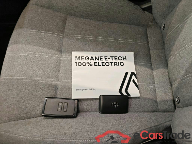 Renault Megane E-TECH EV60 130 pk Optimum Charge Business Edit 5d #4