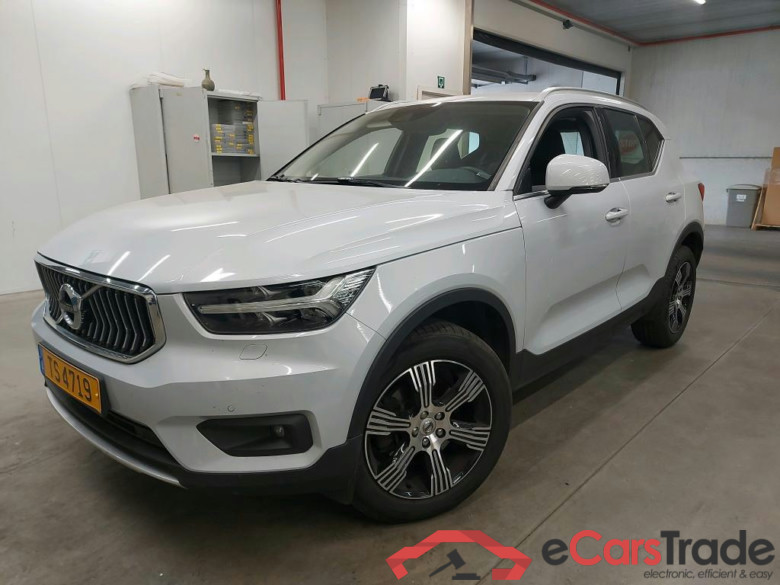 VOLVO - VOL XC40 T2 129PK Geartronic Inscription With Arianne Leather & Winter & Light Pack & Park Assist * PETROL * #1