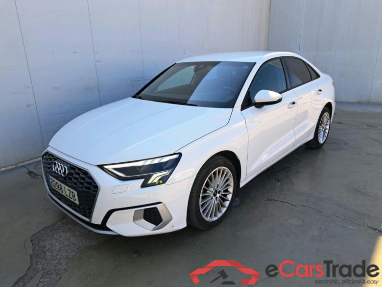 AUDI A3 / 2020 / 4P / sedán Sedan Advanced 30 TFSI 81kW S tronic #1