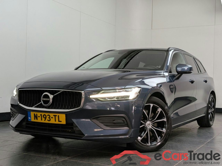 VOLVO V60 2.0 B3 Momentum