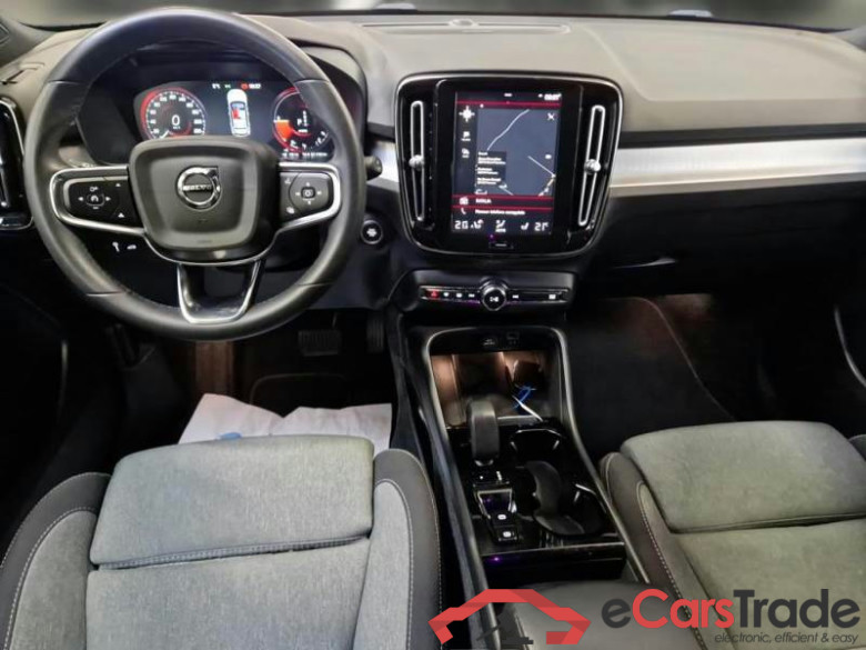 VOLVO XC40 / 2021 / 5P / SUV T5 RECHARGE PLUG-IN AUTO PLUS BRIGHT #3