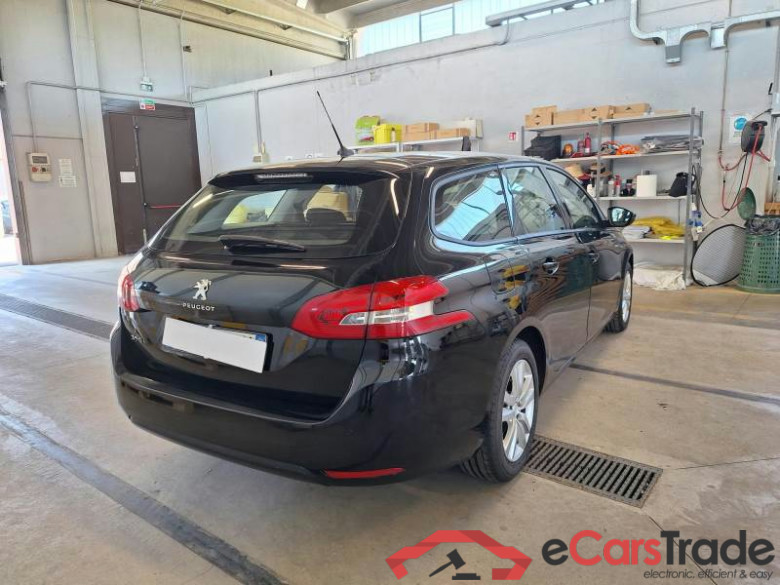 PEUGEOT 308 / 2017 / 5P / STATION WAGON SW ACTIVE BLUEHDI 130 EAT8 SeS AUT. #2