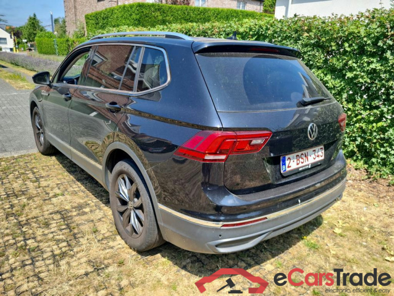 Volkswagen Tiguan Allspace 1.5 TSI Life Pano LED Virtual Ambient ACC Navi Leather KeylessGo Camera Klima PDC ... #4