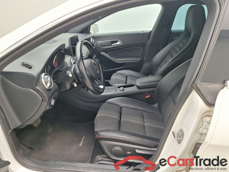 Mercedes CLA 200d SB AMG Aut. LED Navi 1/2 Sport-Leather KeylessGo Klima PDC ... #5