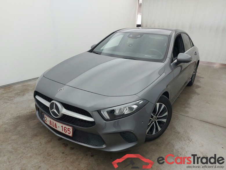 Mercedes-Benz A-Klasse Limousine A 180 d DCT Business Solution 4d