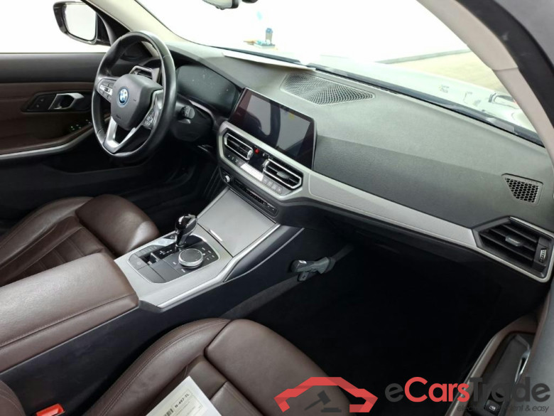 BMW 3-serie Touring 320e Business Edition Plus 5D 150kW #6