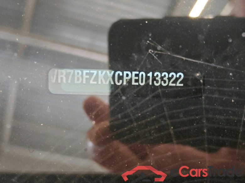 Citroën ë-C4 X EV 50kWh 136 Feel 4d #6