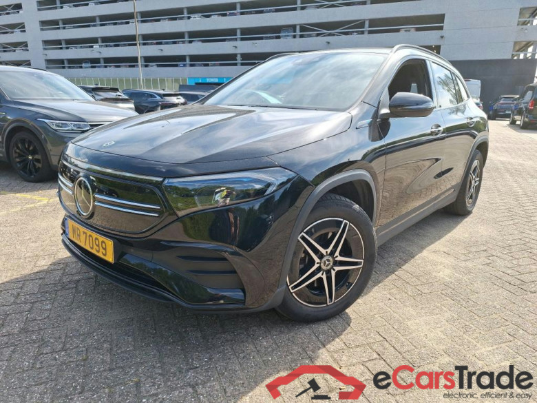 MERCEDES - MER EQA 300 4MATIC AMG Line 228PK Pack Premium & Night & Driving Assistant  * ELECTRIC *