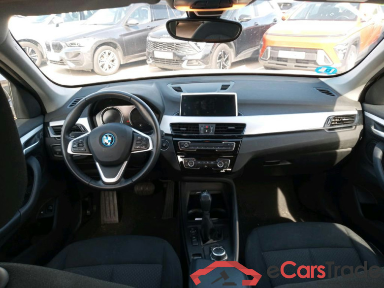 BMW X1 / 2019 / 5P / todoterreno xDrive25e #3