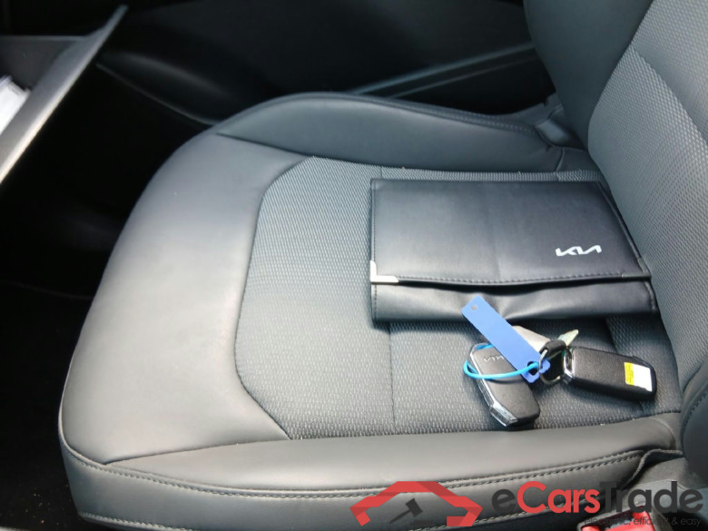 KIA Niro / 2022 / 5P / crossover 1.6 GDi HEV 104kW (141CV) Drive #5