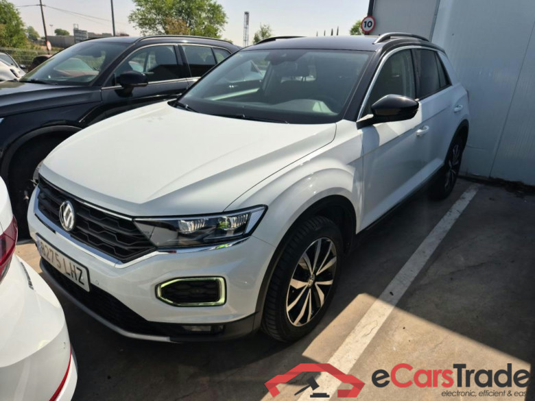 VOLKSWAGEN T-Roc / 2017 / 5P / todoterreno Advance Style 1.0 TSI 85kW (115CV) #1