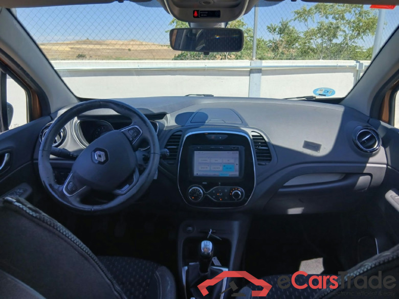 RENAULT Captur / 2017 / 5P / crossover Zen TCe 66kW (90CV) -18 #3