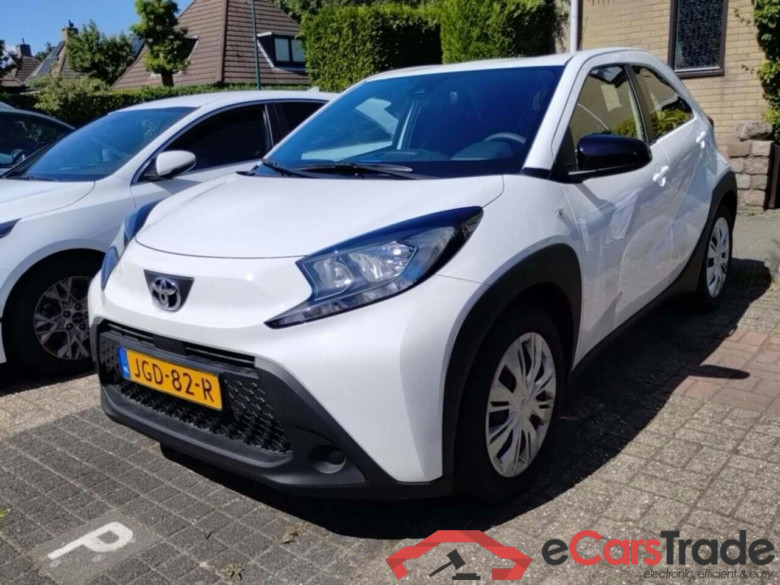 TOYOTA Aygo X 1.0 VVT-i MT Play #1
