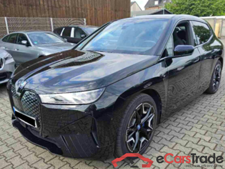 Baureihe iX 40 xDrive Sport 76kWh #1