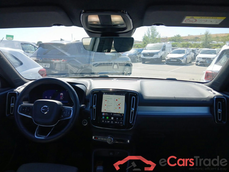 VOLVO XC40 / 2021 / 5P / todoterreno 2.0 B3 G Core Auto #3