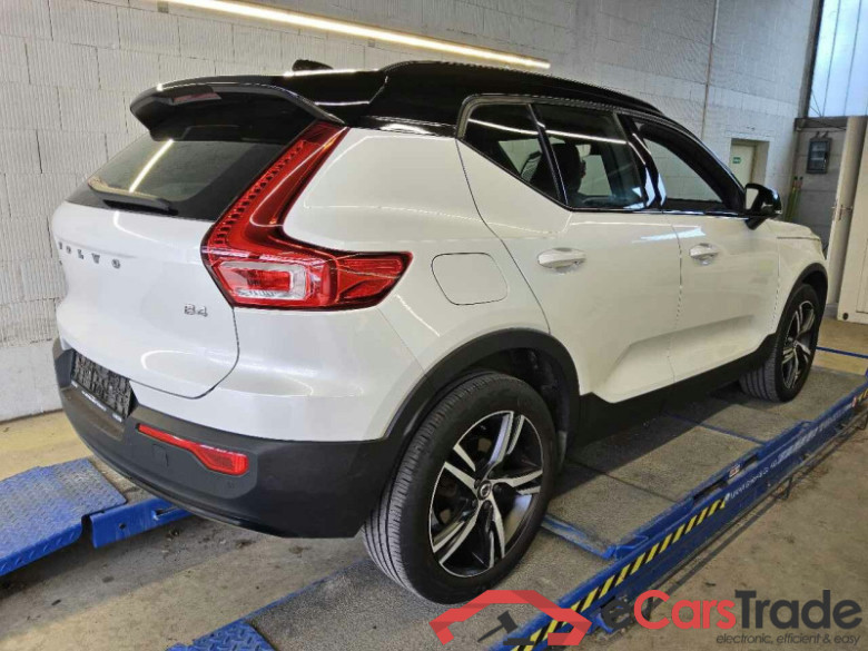 Volvo XC40 (2017->) DE - SUV5 B4 2WD EU6d, R-Design, 2020 - 2022 #3