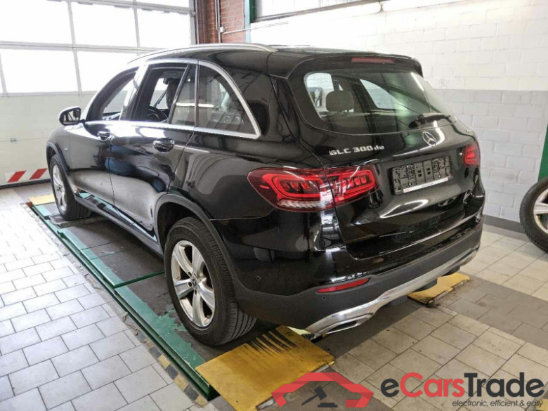Mercedes-Benz GLC (BM 253)(06.2015->) DE - SUV5 GLC 300 de EU6d, 4Matic, (Facelift) 2020 - 2022 #4
