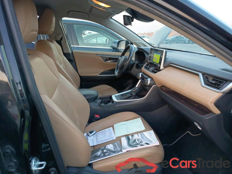TOYOTA Rav4 / 2018 / 5P / todoterreno 2.5l 220H Luxury #6