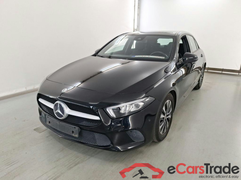 MERCEDES-BENZ CLASS A DIESEL (W177) A 180 d Business Solution