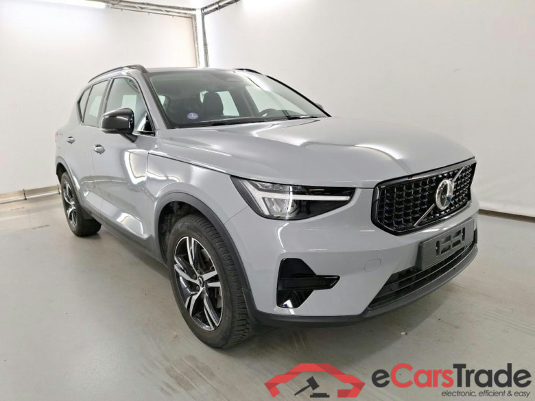 VOLVO XC40 2.0 B3 MHEV PLUS DARK DESIGN DCT #2