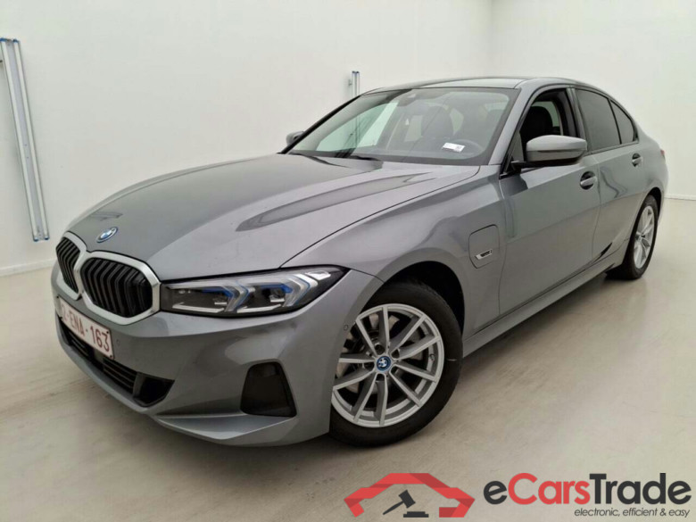 BMW 3-SERIE BERLINE 2.0 330E