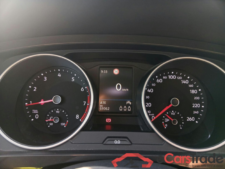 VOLKSWAGEN Tiguan / 2020 / 5P / todoterreno Urban Sport 1.5 TSI 110kW (150CV) #4