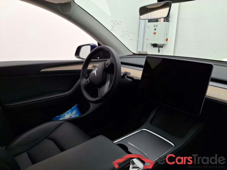 Tesla Model Y 75KWH Long Range Autopilot #3