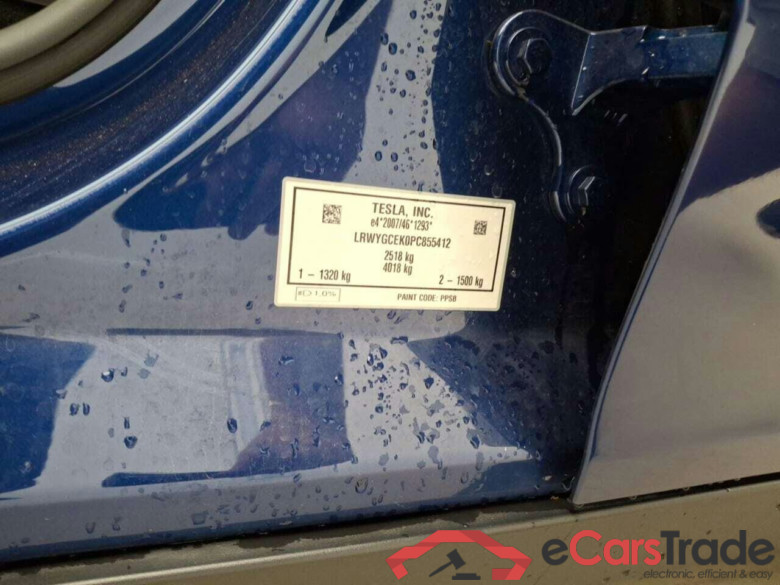Tesla Model Y 75KWH Long Range Autopilot #4