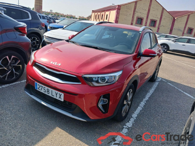 KIA Stonic / 2017 / 5P / todoterreno 1.0 T-GDi 74kW (100CV) MHEV iMT Drive