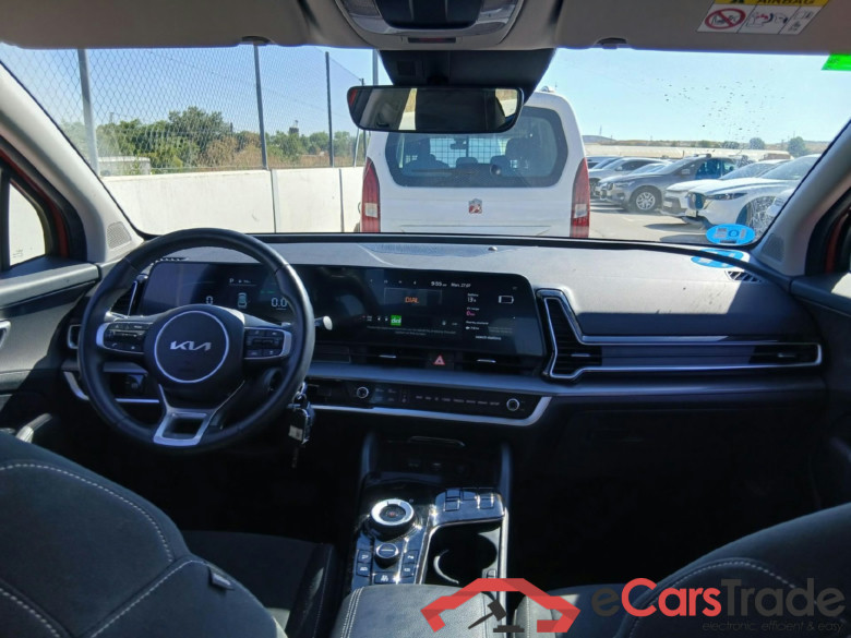 KIA Sportage / 2022 / 5P / todoterreno 1.6 T-GDi PHEV 198kW (265CV) Drive 4X4 #3