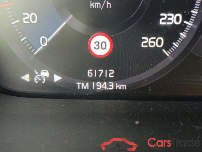 VOLVO XC40 / 2017 / 5P / todoterreno 1.5 T4 Twin Recharge Inscription Auto #5