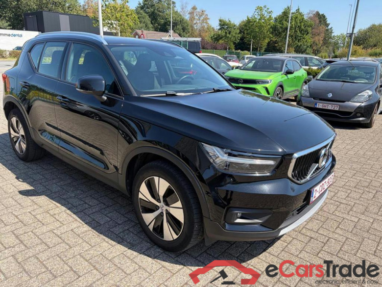 VOLVO XC40 1.5 T3 Momentum Pro Geartronic #2