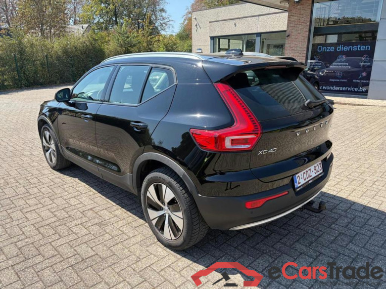 VOLVO XC40 1.5 T3 Momentum Pro Geartronic #4